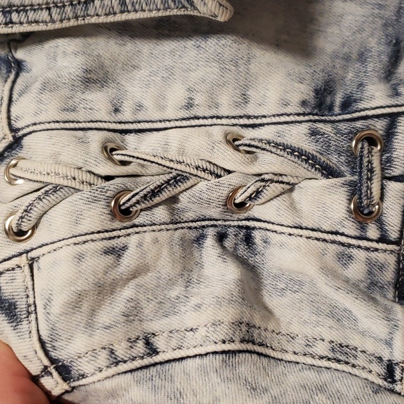 🧿Guess Denim Jacket - Picture 3 of 8